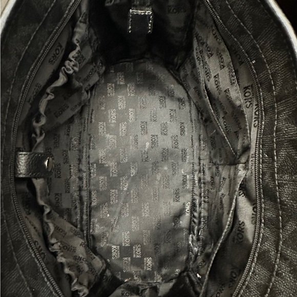 Michael Kors diaper bag black with gray logo - Picture 3 of 4